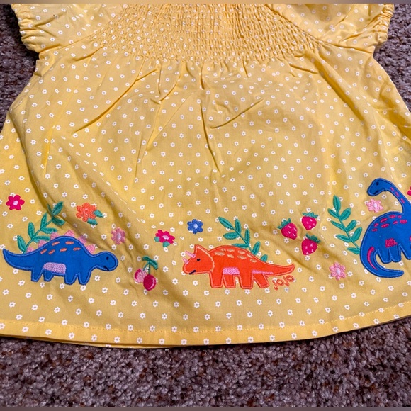 Girls yellow dinosaur appliqué smocked top - Picture 2 of 5